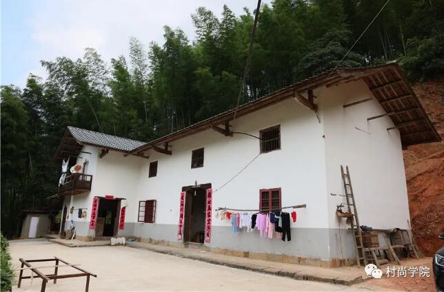 1597393791270209.jpg 04.jpg